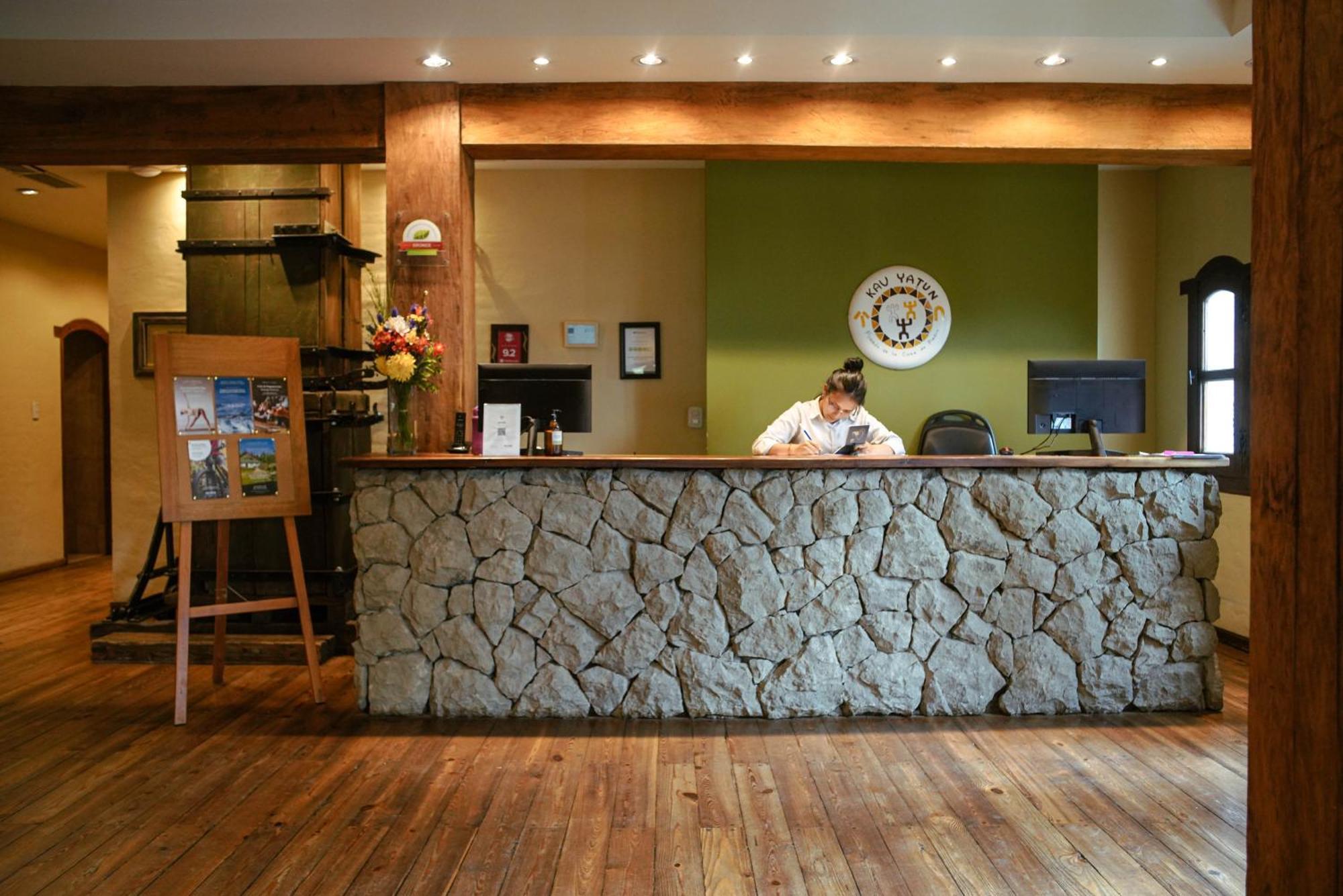 Kau Yatun Hotel Boutique El Calafate Exteriör bild